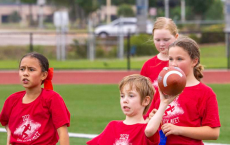 Brazosport ISD 为小学 初中和统一运动员举办聚会